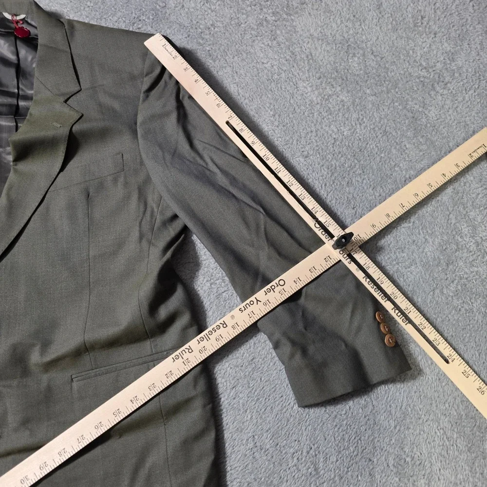 Dillard's Mens 36W 31L 2-Piece Suit Olive Green Pleated Cuffed Wool Blend Classc